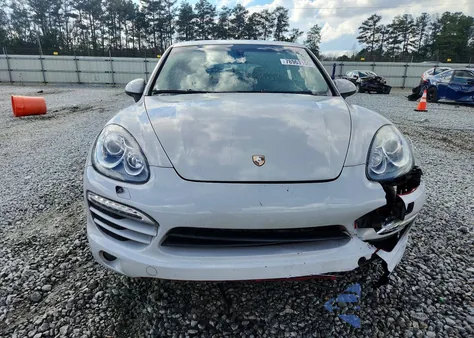 2014 Porsche Cayenne z USA, uszkodzony, nr VIN WP1AA2A26ELA04135